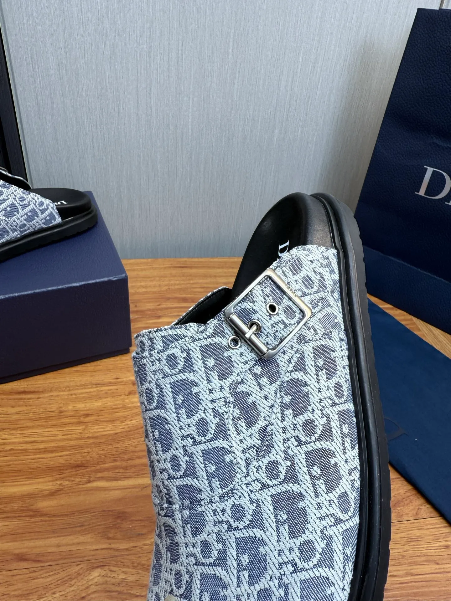 Men's men's shoes 420💰 Dior. Men's slippers🩴Official website 1:1 production 38-45 yards 45 46 🉑️Customized original material shipped✅